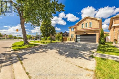 743 WINTERTON WAY Mississauga (Hurontario) Ontario photo 3