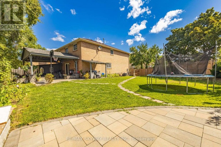 743 WINTERTON WAY, Mississauga (Hurontario), Ontario, L5R3H7