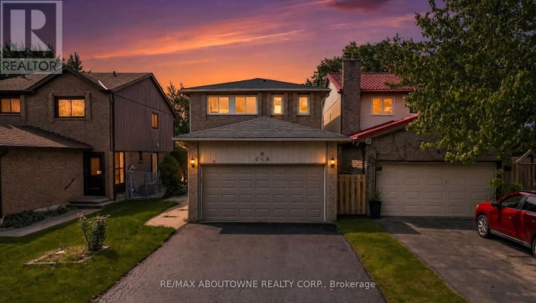 668 GREYCEDAR CRESCENT, Mississauga (Rathwood), Ontario, L4W3J7