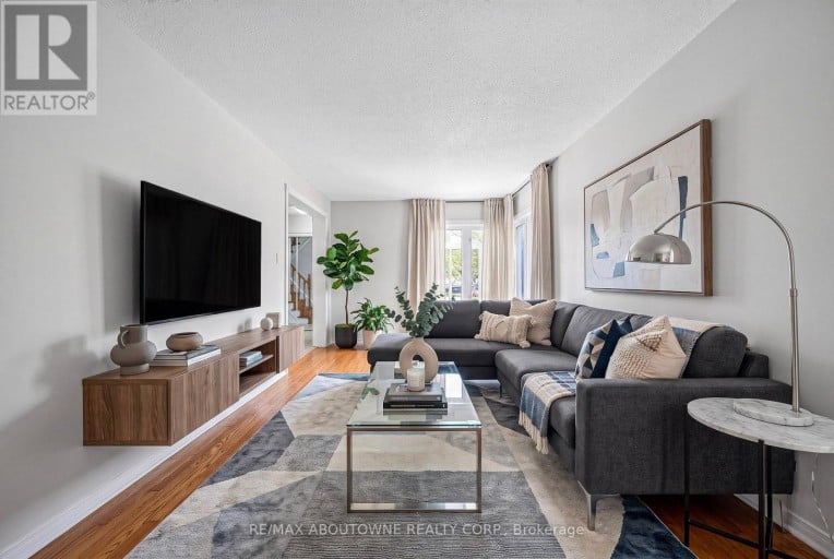 668 GREYCEDAR CRESCENT, Mississauga (Rathwood), Ontario, L4W3J7
