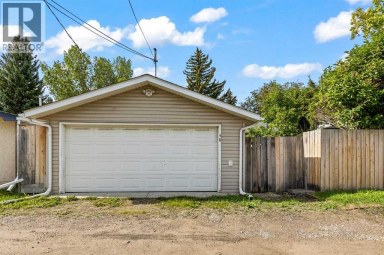 48 Butler Crescent NW Calgary Alberta photo 29