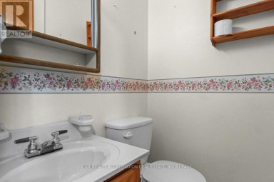 26 OAK LANE, Stone Mills (Stone Mills) Ontario