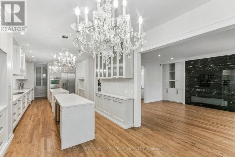 42 RYKERT CRESCENT, Toronto (Leaside), Ontario, M4G2S9