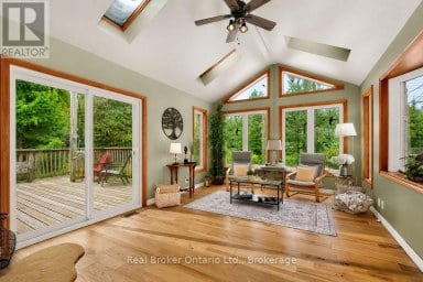 16 MUNDY AVENUE Tiny Ontario photo 12