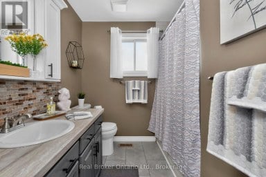 16 MUNDY AVENUE Tiny Ontario photo 16