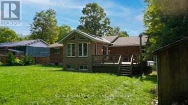 16 MUNDY AVENUE Tiny Ontario photo 28