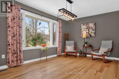 16 MUNDY AVENUE Tiny Ontario photo 6
