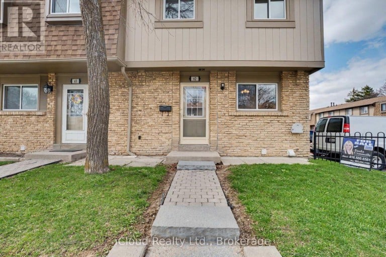 62 - 81 HANSEN ROAD, Brampton (Madoc), Ontario, L6V3C7