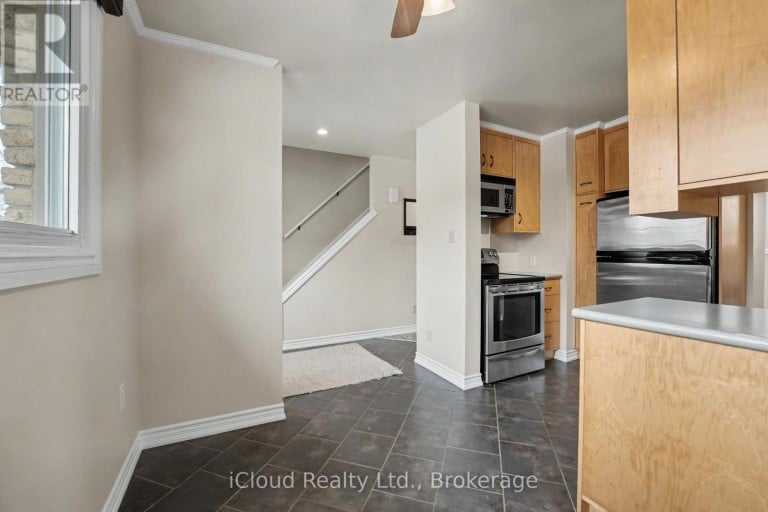 62 - 81 HANSEN ROAD, Brampton (Madoc), Ontario, L6V3C7