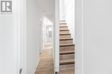 90 BELVIEW AVENUE Hamilton (Crown Point) Ontario photo 18