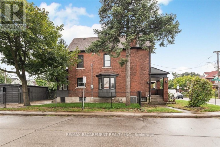 90 BELVIEW AVENUE, Hamilton (Crown Point), Ontario, L8L7K8