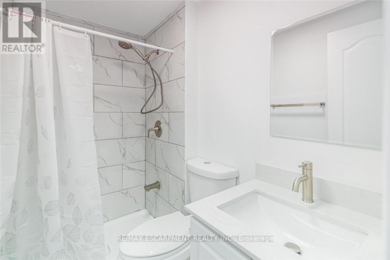90 BELVIEW AVENUE, Hamilton (Crown Point), Ontario, L8L7K8