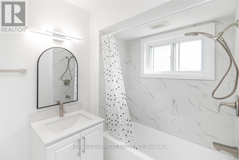 90 BELVIEW AVENUE, Hamilton (Crown Point), Ontario, L8L7K8