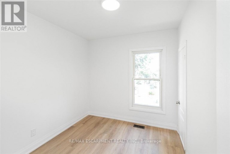 90 BELVIEW AVENUE, Hamilton (Crown Point), Ontario, L8L7K8