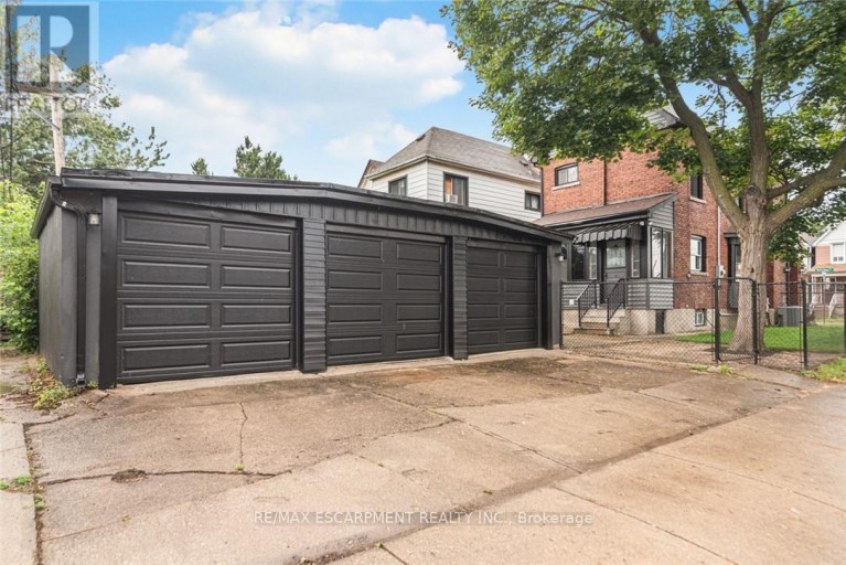 90 BELVIEW AVENUE, Hamilton (Crown Point), Ontario, L8L7K8