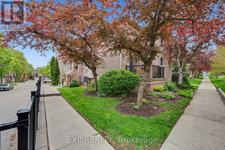 47 - 38 ELORA DRIVE, Hamilton (Fessenden), Ontario, L9C7L6