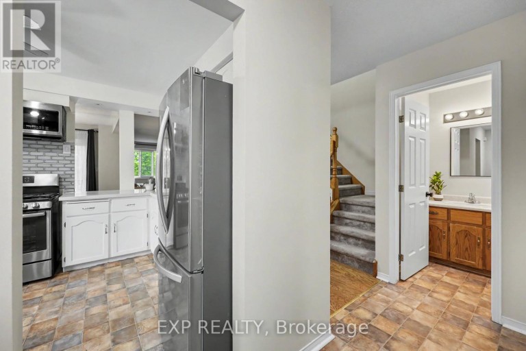 47 - 38 ELORA DRIVE, Hamilton (Fessenden), Ontario, L9C7L6