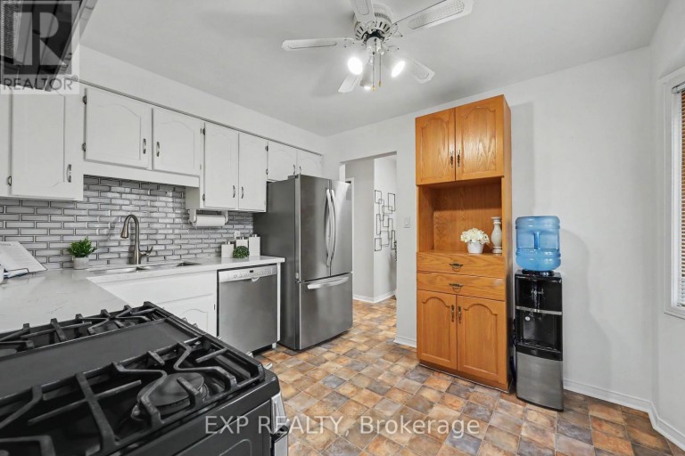47 - 38 ELORA DRIVE, Hamilton (Fessenden), Ontario, L9C7L6