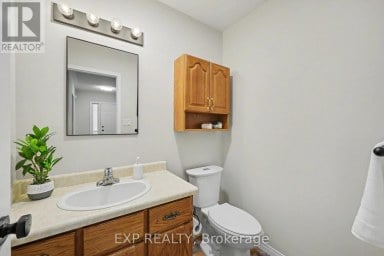 47 - 38 ELORA DRIVE Hamilton (Fessenden) Ontario photo 8