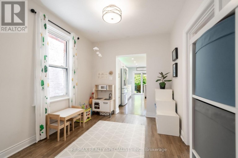 43 OXFORD STREET, Hamilton (Strathcona), Ontario, L8R2W9