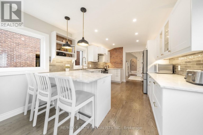 43 OXFORD STREET, Hamilton (Strathcona), Ontario, L8R2W9