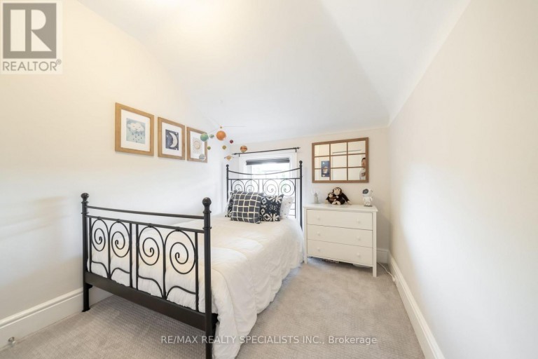 43 OXFORD STREET, Hamilton (Strathcona), Ontario, L8R2W9