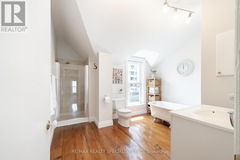 43 OXFORD STREET, Hamilton (Strathcona), Ontario, L8R2W9