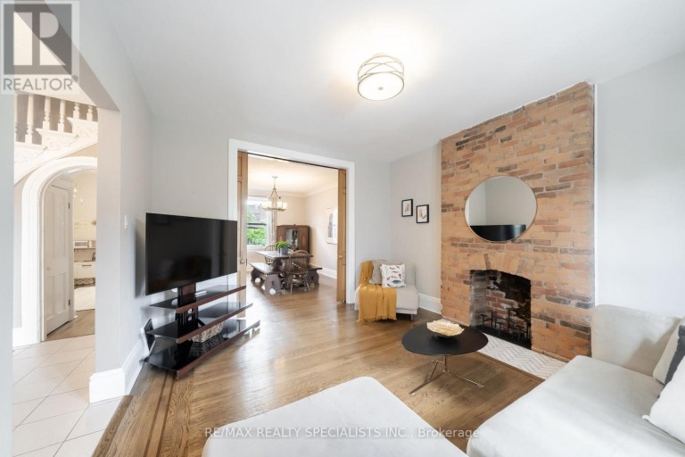 43 OXFORD STREET, Hamilton (Strathcona), Ontario, L8R2W9