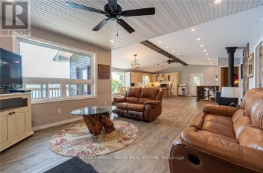 1758 PAPINEAU LAKE ROAD Hastings Highlands (Wicklow Ward) Ontario photo 12