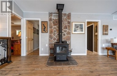 1758 PAPINEAU LAKE ROAD Hastings Highlands (Wicklow Ward) Ontario photo 14