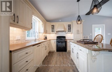 1758 PAPINEAU LAKE ROAD Hastings Highlands (Wicklow Ward) Ontario photo 7