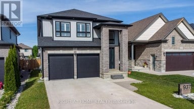 937 LENNON WAY London North (North E) Ontario photo 2