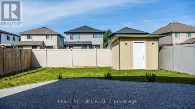 937 LENNON WAY London North (North E) Ontario photo 4