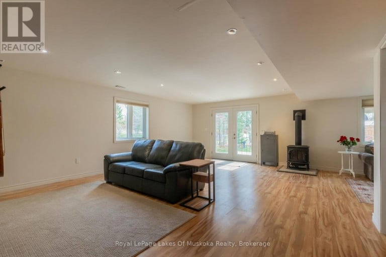 17 HART COURT, Huntsville, Ontario, P1H1T6