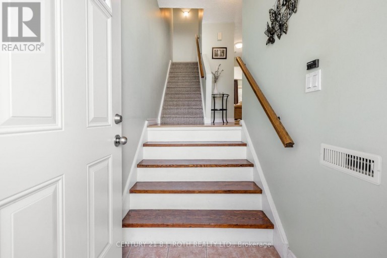 31 - 52 ADELAIDE STREET, Barrie (Allandale), Ontario, L4N3T5
