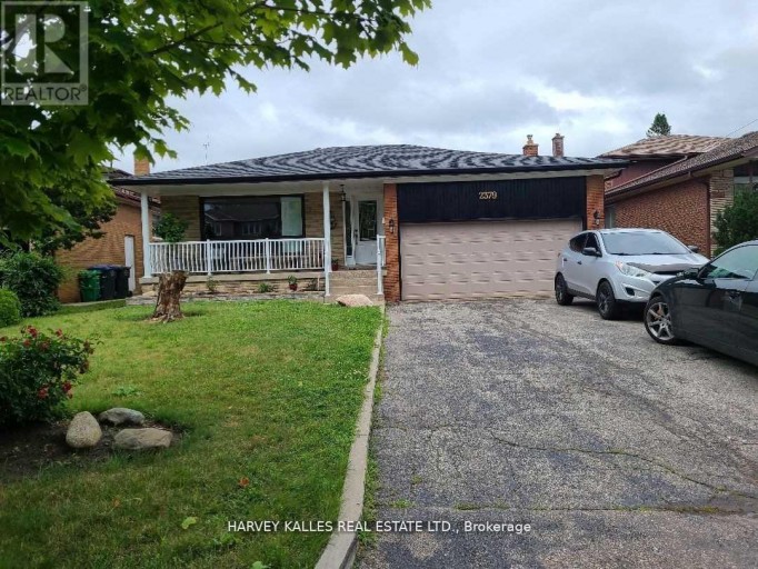 2379 HENSALL STREET, Mississauga (Cooksville), Ontario, L5A2T1
