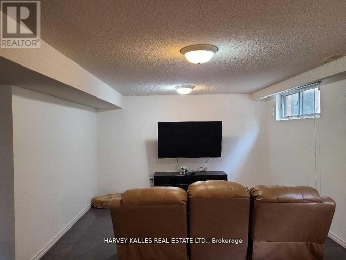 2379 HENSALL STREET, Mississauga (Cooksville), Ontario, L5A2T1