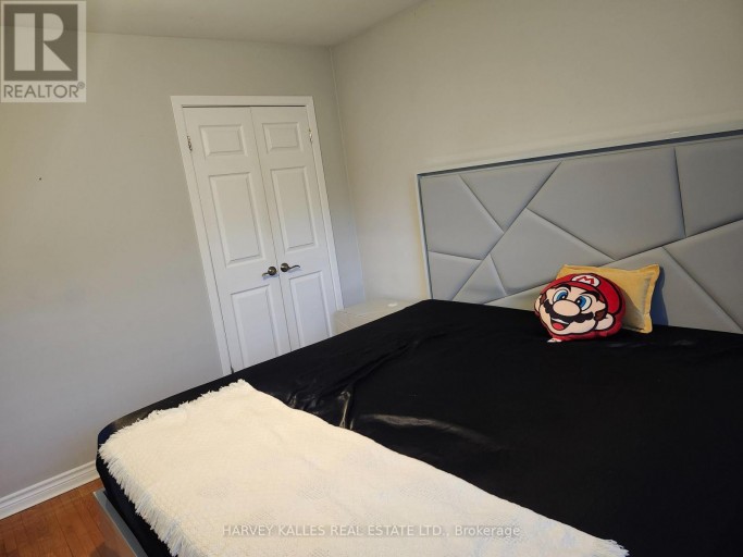 2379 HENSALL STREET, Mississauga (Cooksville), Ontario, L5A2T1