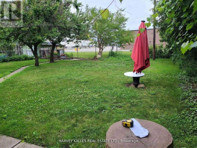 2379 HENSALL STREET, Mississauga (Cooksville), Ontario, L5A2T1
