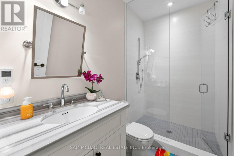 1578 SPRING ROAD, Mississauga (Lorne Park), Ontario, L5J1N3