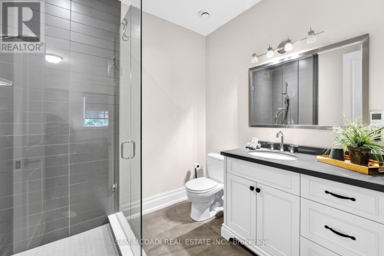 1578 SPRING ROAD, Mississauga (Lorne Park), Ontario, L5J1N3