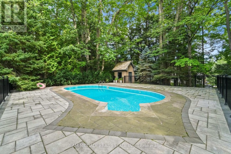 1578 SPRING ROAD, Mississauga (Lorne Park), Ontario, L5J1N3