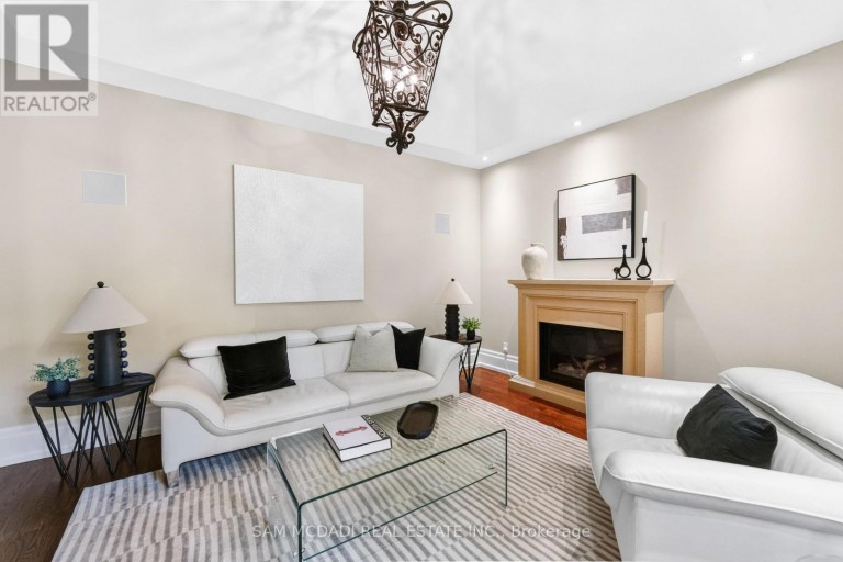 1578 SPRING ROAD, Mississauga (Lorne Park), Ontario, L5J1N3