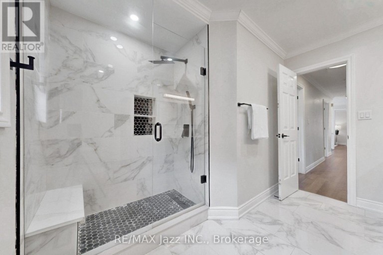 119 ELIZABETH STREET, Oshawa (McLaughlin), Ontario, L1J8L9