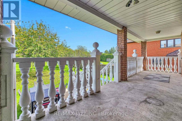 119 ELIZABETH STREET, Oshawa (McLaughlin), Ontario, L1J8L9