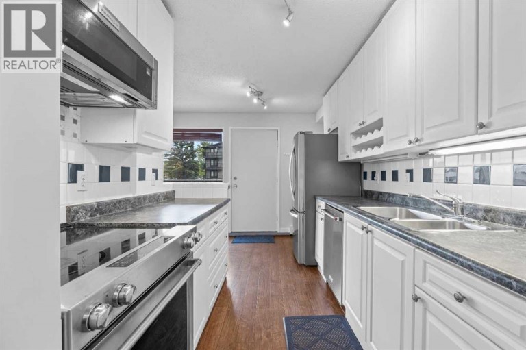 56, 3519 49 Street NW, Calgary, Alberta, T3A2C7