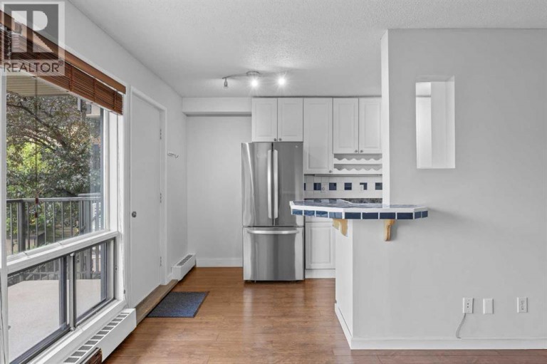 56, 3519 49 Street NW, Calgary, Alberta, T3A2C7