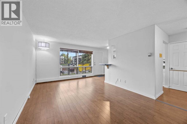 56, 3519 49 Street NW, Calgary, Alberta, T3A2C7