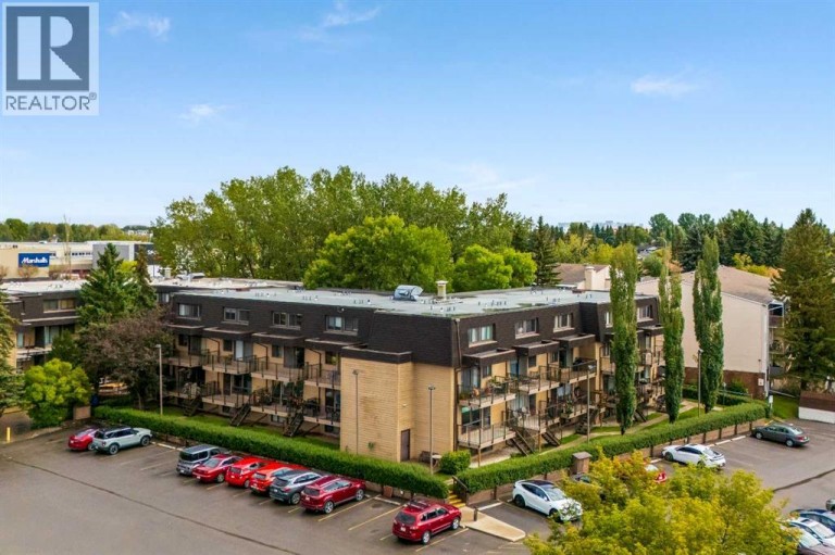 56, 3519 49 Street NW, Calgary, Alberta, T3A2C7