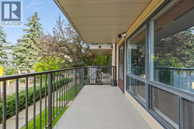 56, 3519 49 Street NW, Calgary, Alberta, T3A2C7